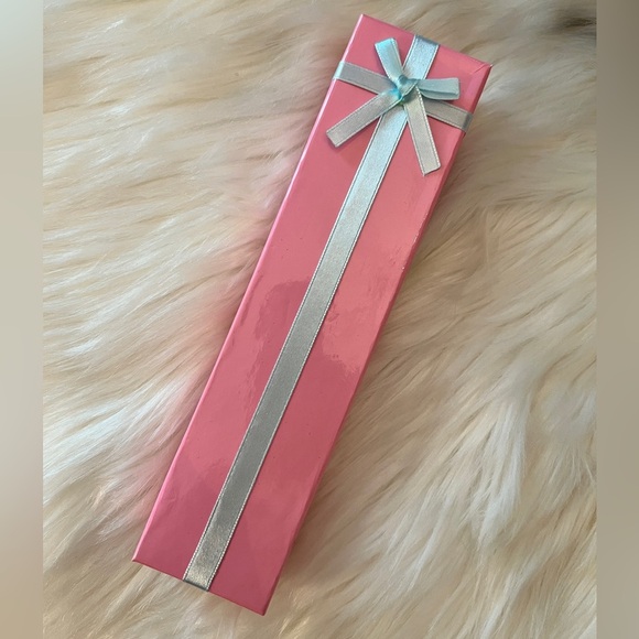 Beautiful Silver Heart and Lock Pendant Choker Necklace, approx. 16” - Picture 6 of 7